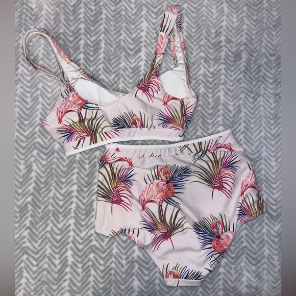 High waisted flamingo swimsuit - Picture 3 of 3